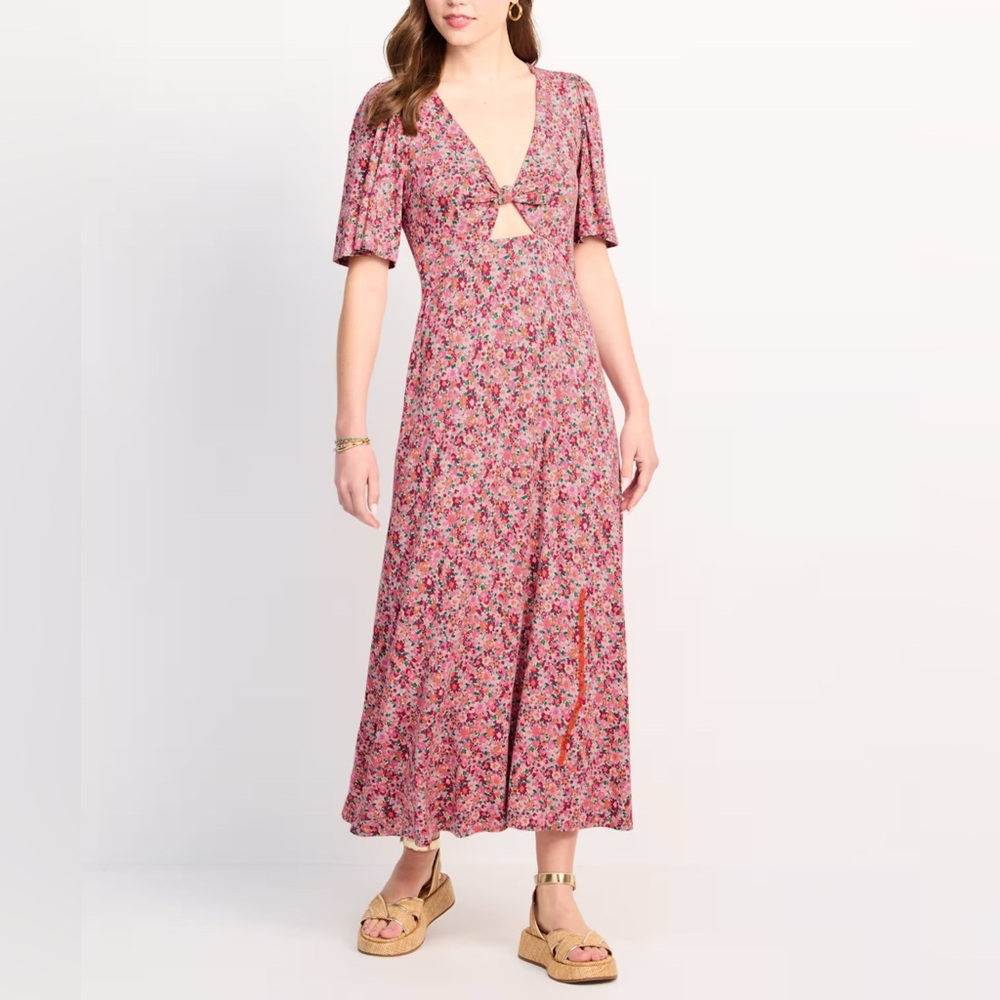 Chic Floral Maxi Dress in Pink